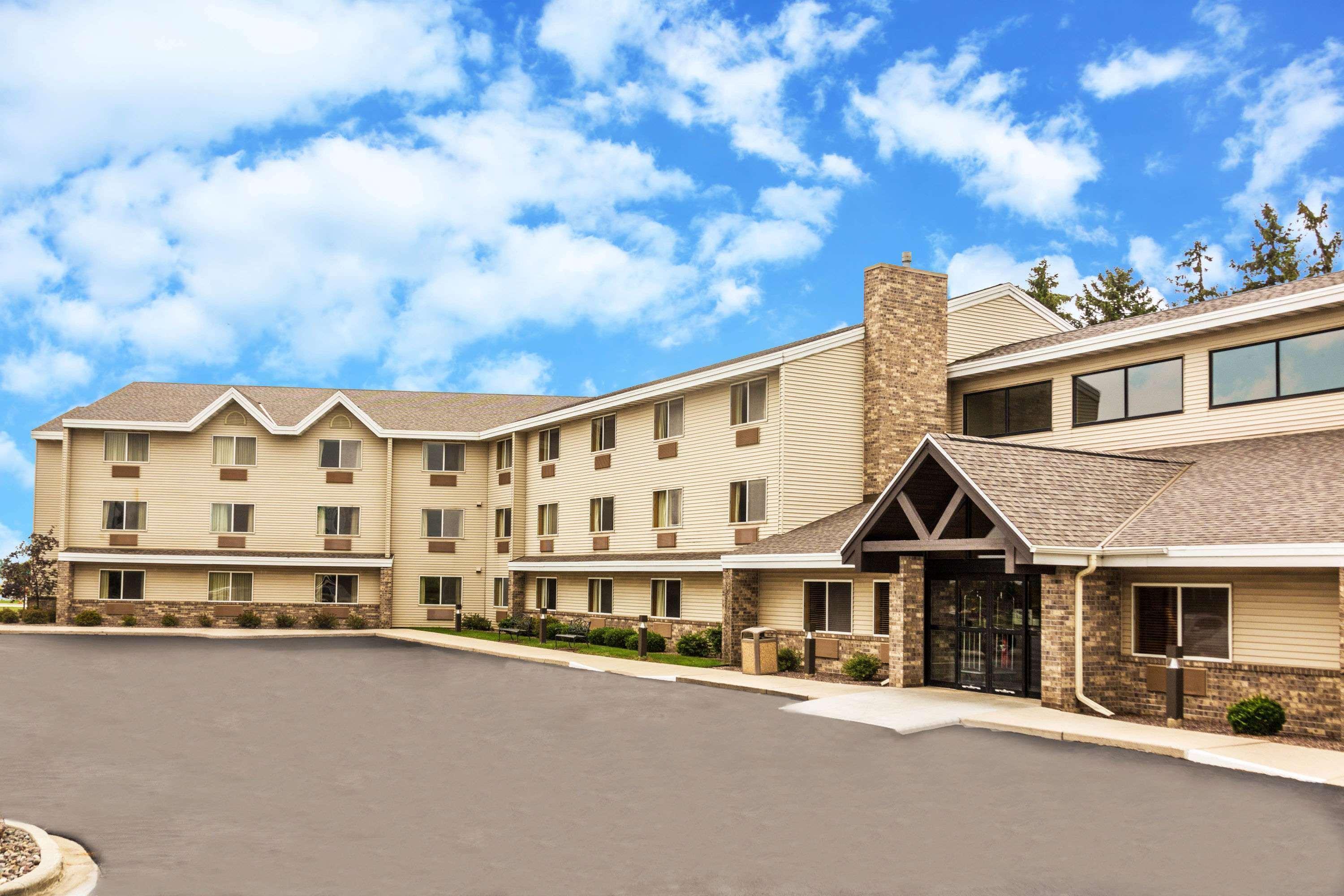 Americinn By Wyndham Шебойган Екстериор снимка